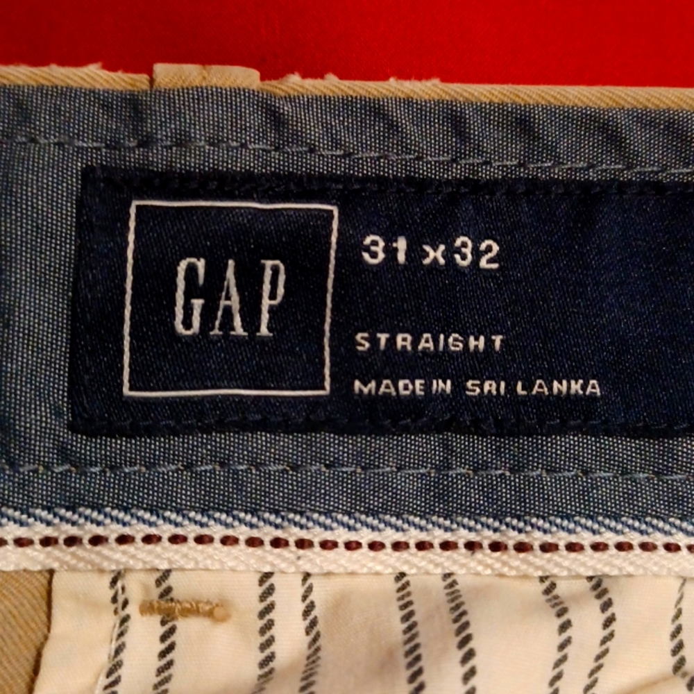 Gap Khacki Pants. Men's 31 x 32